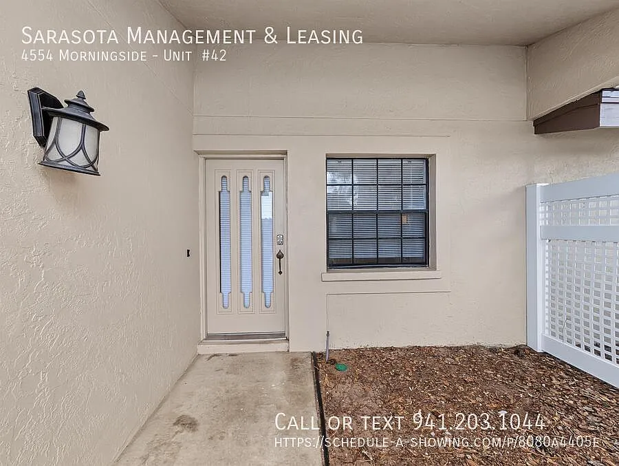 2 bedroom, 2 bathroom villa located in the Morningside community within The Meadows in Sarasota — Photo 2