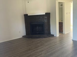 3001 W Sycamore Cir #3001, Euless, TX 76040