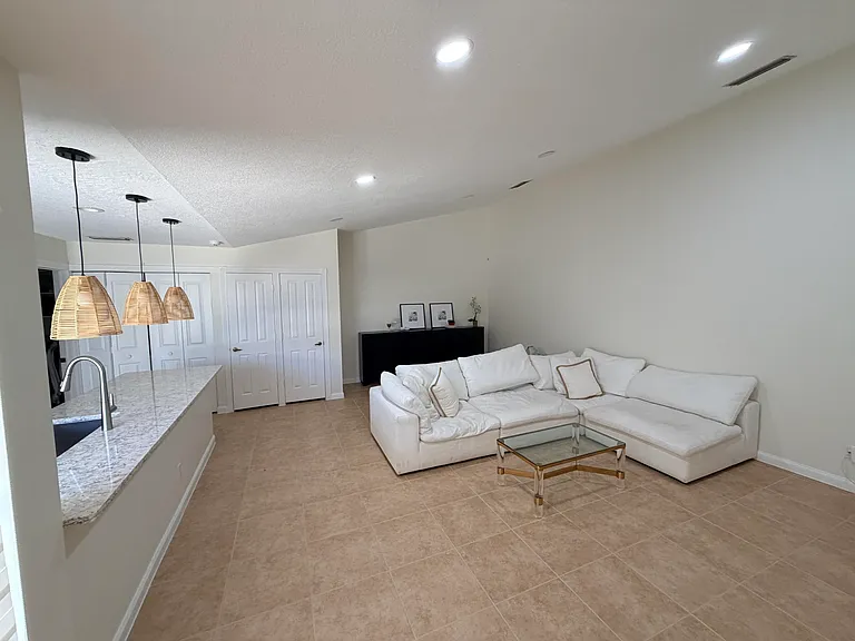3504 Lakemont Ct #35D — Photo 8