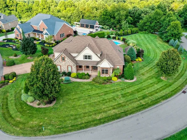 5306 Foxtail Ct, Export, PA 15632