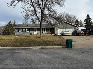420 S Park Ln, Le Sueur, MN 56058