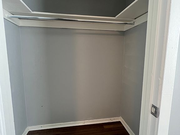 4th image of 33 Southland Ct #33