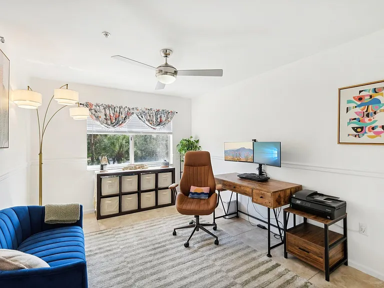 300 Scotia Dr #304 — Photo 11
