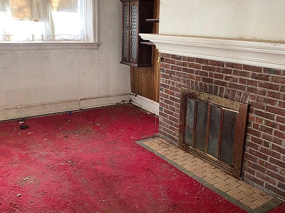 4th image of 6210 N Fairhill St