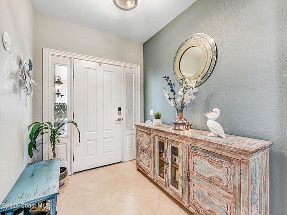 5th image of 127 Lancha Cir APT 203