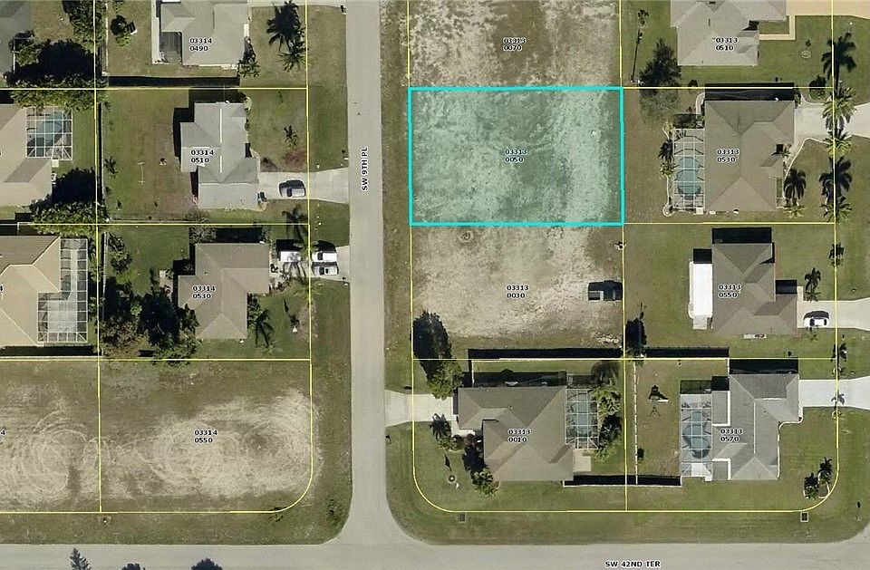 2nd image of 4137 SW 9th Place Cpe