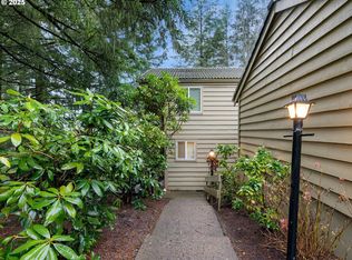 38 Cervantes Cir, Lake Oswego, OR 97035