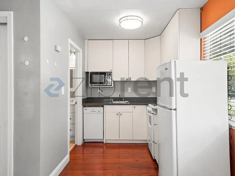 878 Quintinia Dr — Photo 11