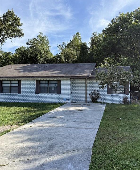 1st image of 352 Cocoa Ct