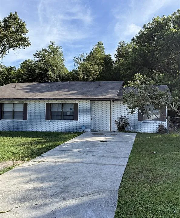 352 Cocoa Ct