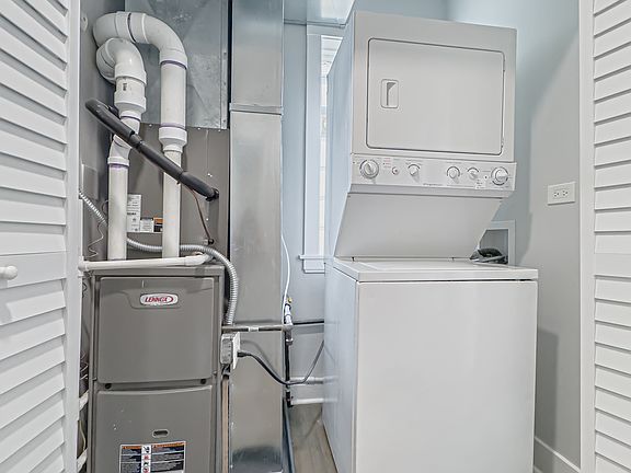 Laundry unit
