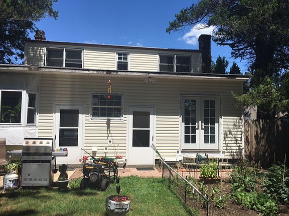 2nd image of 73 Nassau Ave