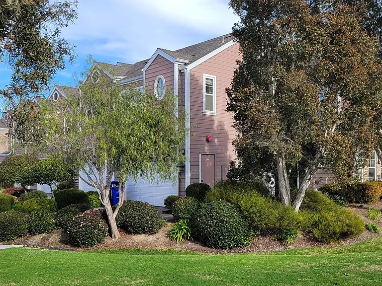 4755 Beachwood Ct — Photo 22