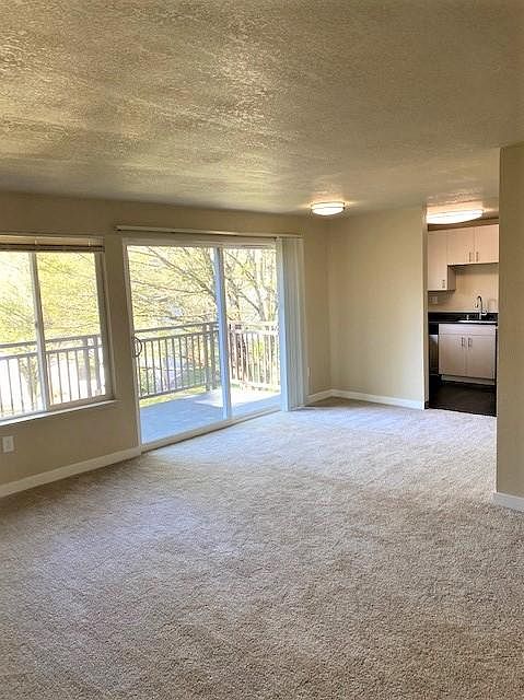 13727 NE 11th St #Y06, Bellevue, WA 98005 | Zillow