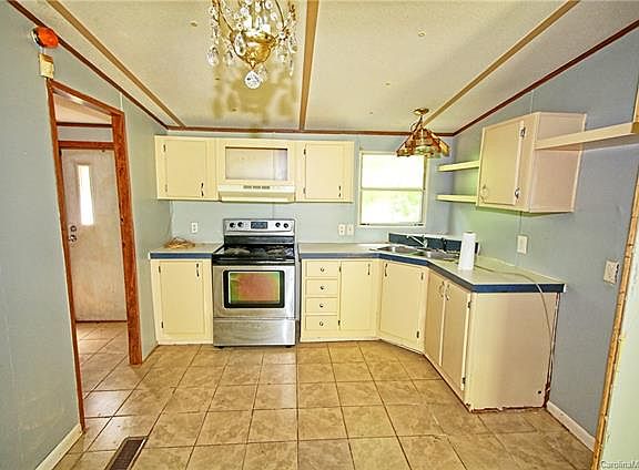2nd image of 7177 Donalds Dr
