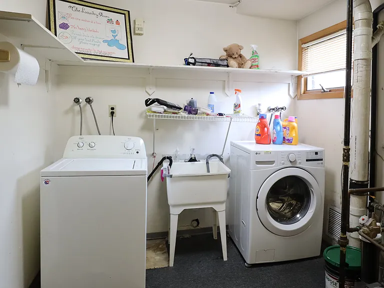 Bsmt Laundry