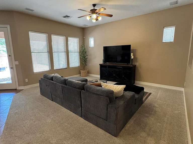 15264 W Georgia Dr — Photo 4