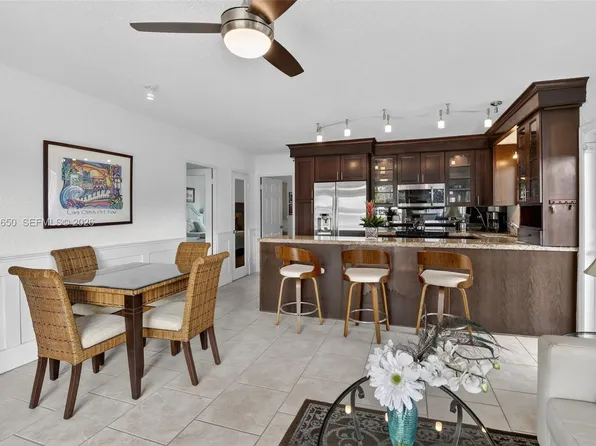 1000 SE 4th St APT 225, Fort Lauderdale, FL 33301