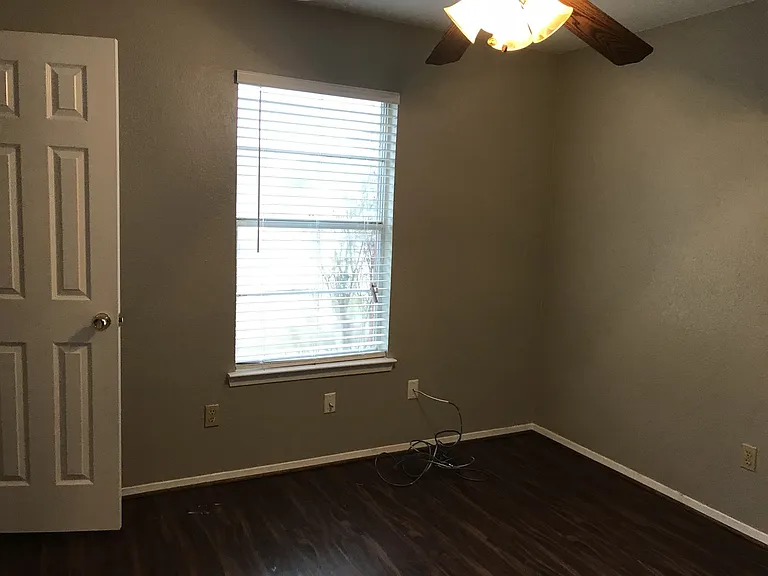 148 Bowie Ln — Photo 12