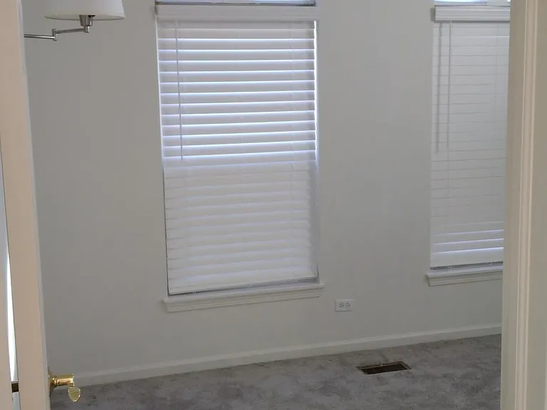 599 Prestwick Ln — Photo 15