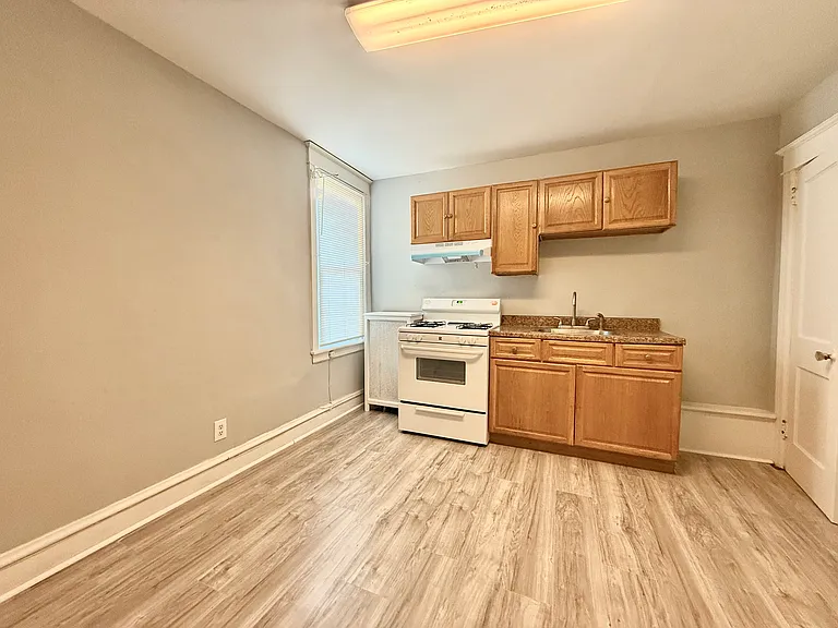3420 Englewood St #2 — Photo 9
