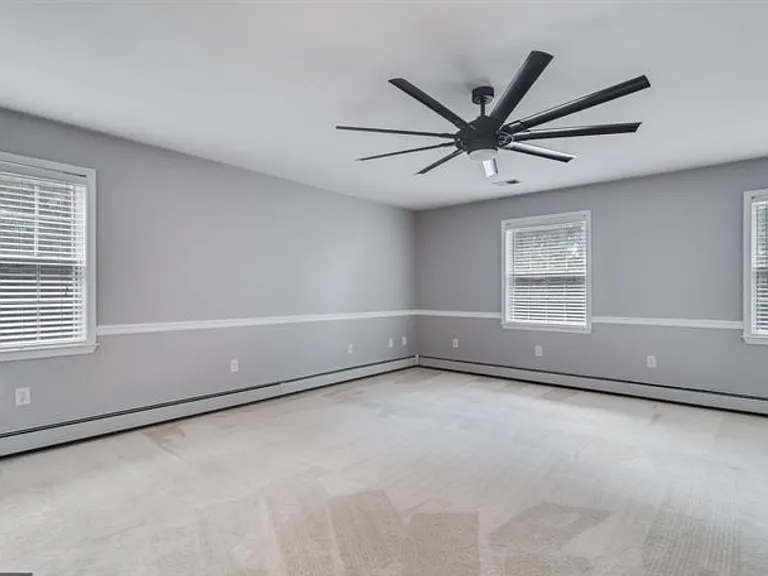6040 Southgate Farm Rd — Photo 14