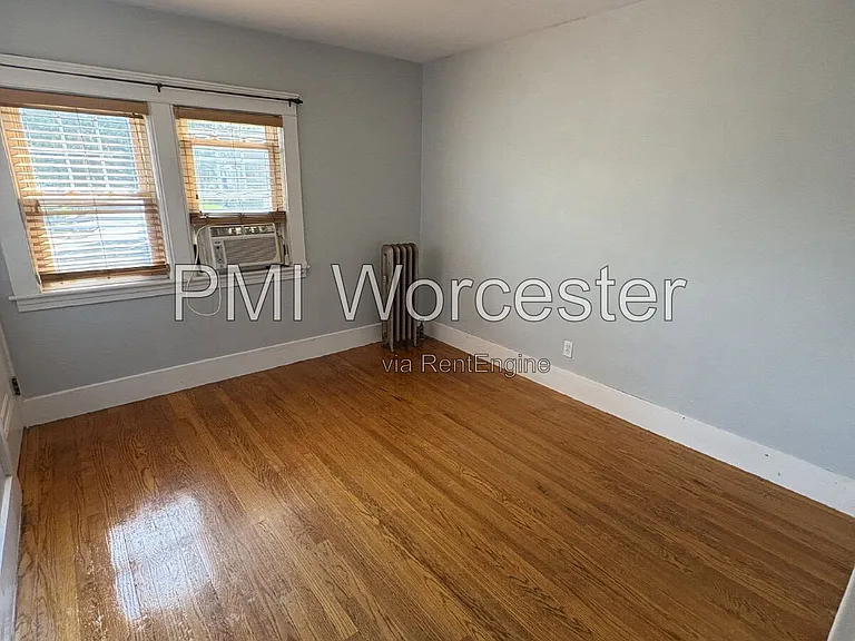 465 Chandler St — Photo 9