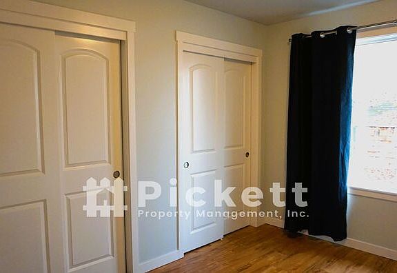 4th image of 8823 SE Berry St