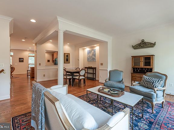 4th image of 3081 McKinnon Way