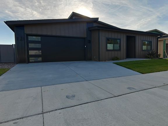 2nd image of 3409 Baneberry Ln