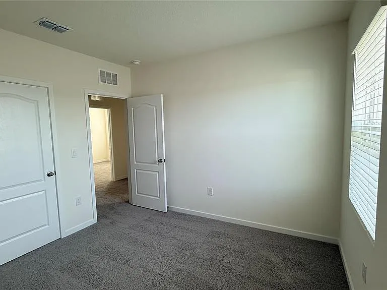 2066 Walnut Creek Dr — Photo 16