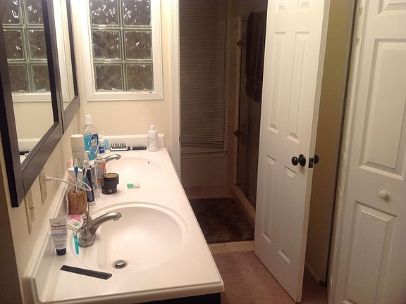 4th image of 703 Ivy League Ln Unit 22-134