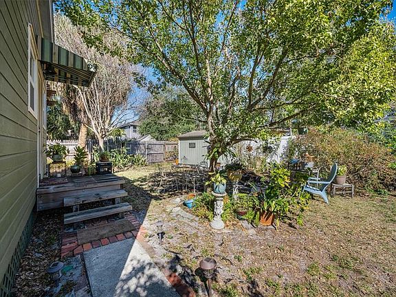 3rd image of 3411 W BAY AVENUE