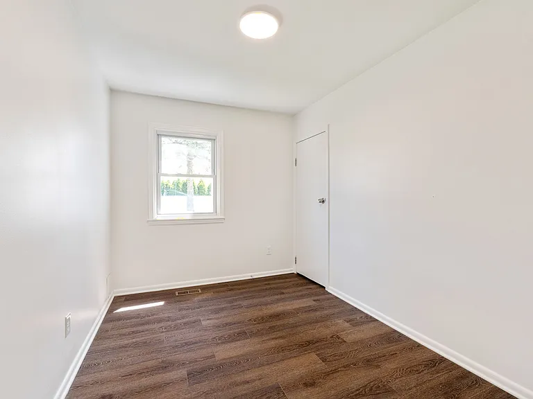 2857 Woodgrove Dr — Photo 12