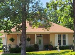 304 Bittersweet Rd, Lake Ozark, MO 65049