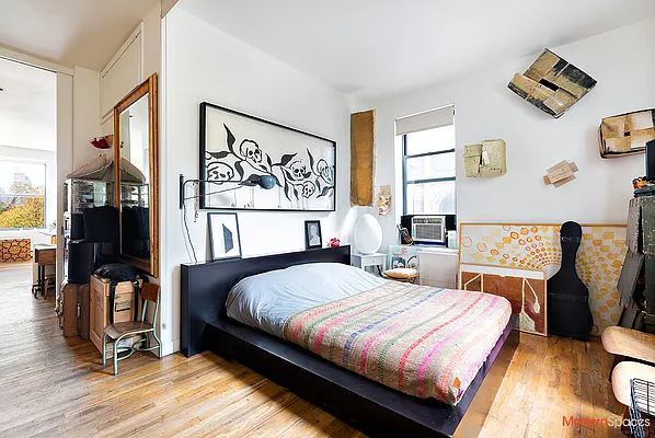Sold by Modern Spaces | media 15