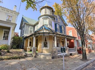 24 S Broad St, Lititz, PA 17543