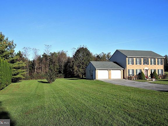 3rd image of 451 Ashton Dr
