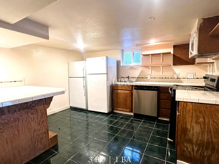 4330 SE Milwaukie Ave #B — Photo 1