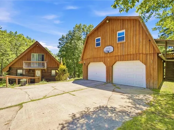 6651 Longsdorf Rd, Naples, NY 14512