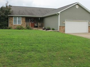 1211 Marion St, Carterville, IL 62918