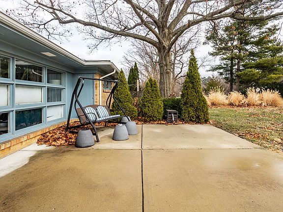 2nd image of 4248 Cold Spring Rd