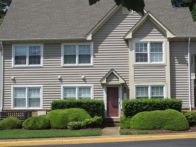 1st image of 401 Henley Ct APT J