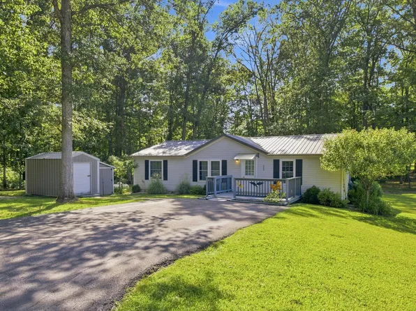 858 Balsam Dr, North Vernon, IN 47265
