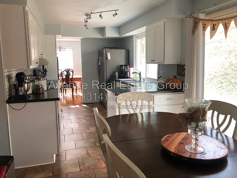 733 Jares Ct — Photo 5