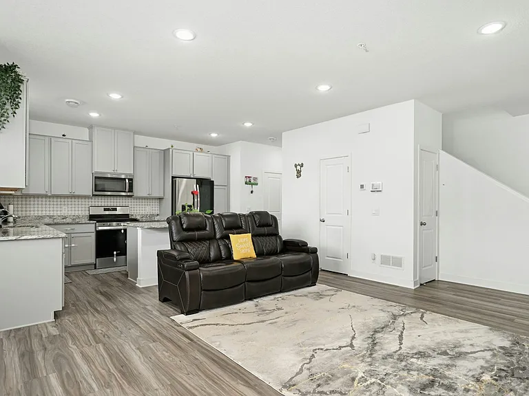 13788 Kaylemore Trl — Photo 7