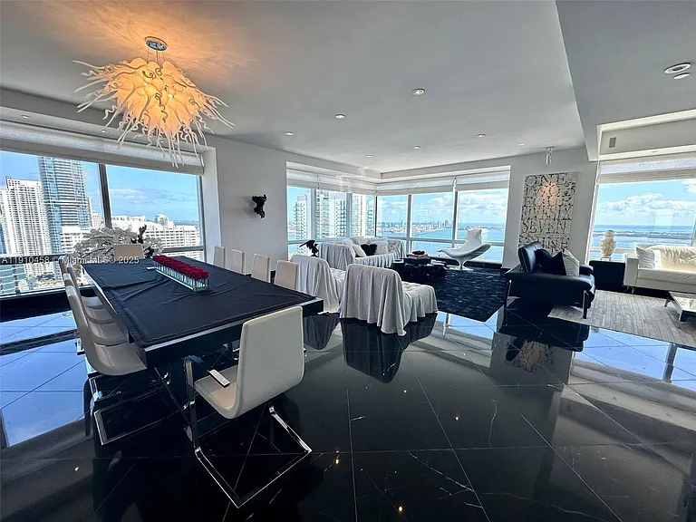 1425 Brickell Ave #42E — Photo 18