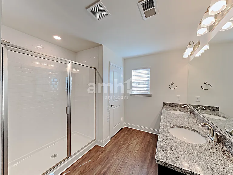 305 Vaughan Pl — Photo 16