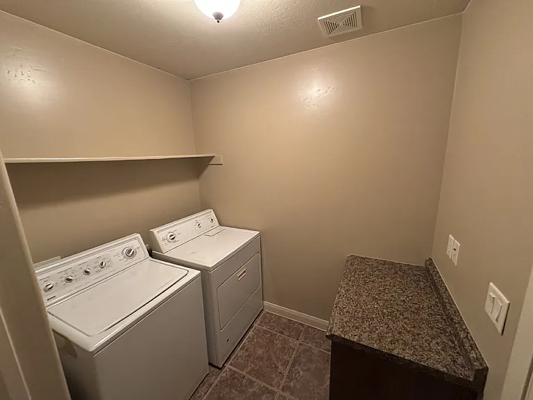 340 W 1425 N #103 — Photo 13