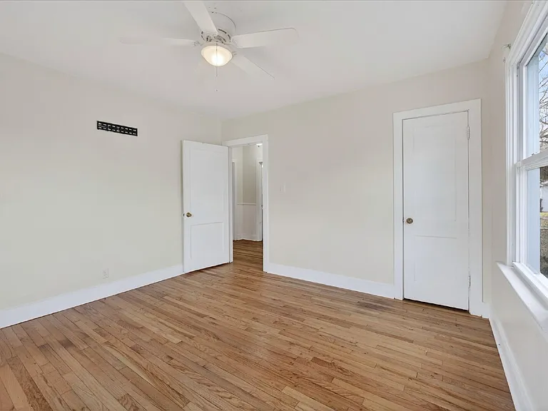 2813 Faircourt St — Photo 13